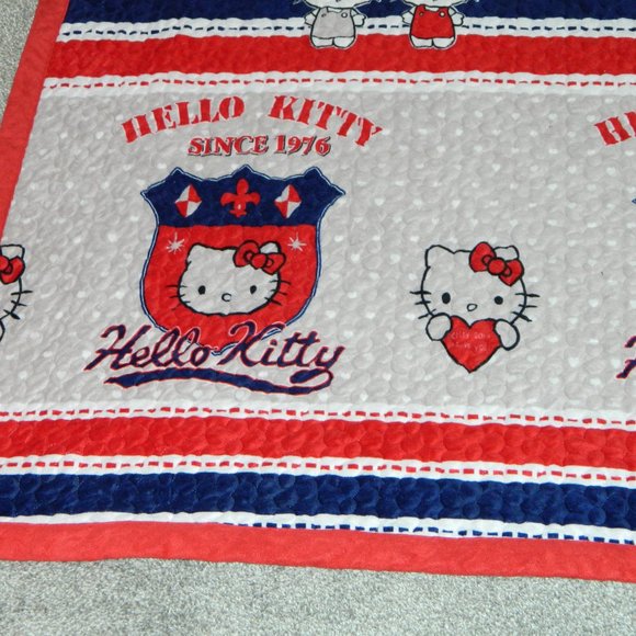 Hello Kitty Twin Size Thick Fleece Quilted Blanket - Picture 6 of 14
